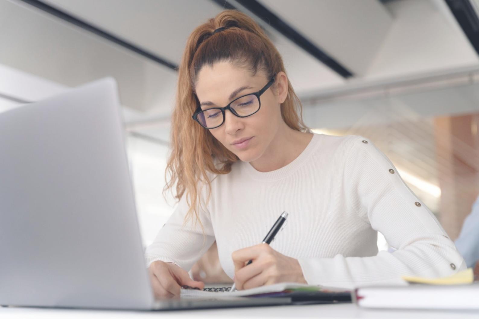 Investment research team collaboration at Uptech Rise office in Brugge